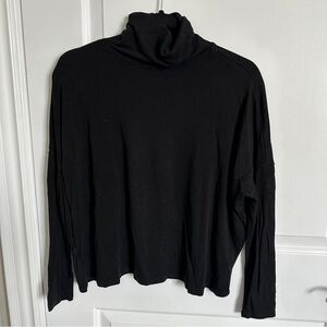 Forever21 Black Boxy Turtleneck mock neck longsleeve